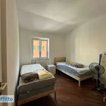 Affitto 3 camera appartamento di 102 m² in Genoa