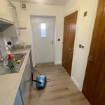 Rent 5 bedroom flat in East Staffordshire