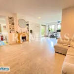 Rent 5 bedroom apartment of 300 m² in Rome