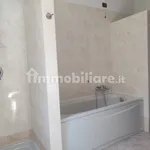 Affitto 2 camera appartamento di 65 m² in Paderno Dugnano