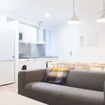 Rent a room of 140 m² in madrid