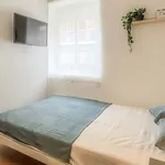 Rent a room of 74 m² in Valladolid