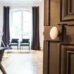 Rent 1 bedroom apartment of 506 m² in Paris