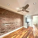 Rent 3 bedroom apartment in Manhattan