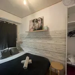 Rent 1 bedroom apartment in Paris