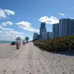 Rent 2 bedroom apartment of 135 m² in Miami Beach