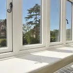 Rent 1 bedroom apartment in Reigate and Banstead