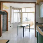 Rent 1 bedroom apartment of 261 m² in Syracuse