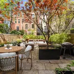 Rent 4 bedroom house of 96 m² in New York City