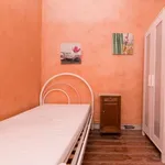 Rent a room in lisbon