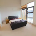 Rent 4 bedroom house in Wales