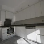 Rent 3 bedroom apartment of 130 m² in Ixelles