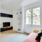 Appartement de 355 m² avec 1 chambre(s) en location à Paris