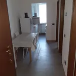 Rent 2 bedroom apartment of 60 m² in milano