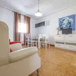 Rent a room of 70 m² in valencia