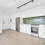 Rent 2 bedroom apartment in Brooklyn