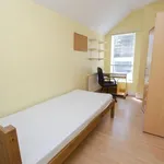 Rent 4 bedroom flat in West Midlands