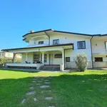 Rent 5 bedroom house of 300 m² in Caranna