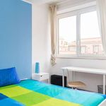 Rent a room of 220 m² in Roma