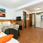 Rent a room of 95 m² in granada