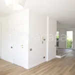 Rent 7 bedroom house of 280 m² in Arese