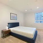 Rent 2 bedroom flat of 77 m² in London