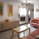 Rent 3 bedroom house in Seville