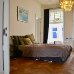 Huur 1 slaapkamer appartement van 78 m² in Den Haag