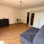 Appartement de 25 m² avec 1 chambre(s) en location à Ollioules