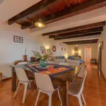 Rent 2 bedroom house of 300 m² in Calheta