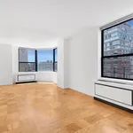 Rent 2 bedroom apartment in Manhattan