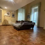 Rent 2 bedroom apartment of 150 m² in Naples