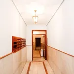 Rent 1 bedroom apartment of 32 m² in madrid