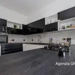 Rent 3 bedroom apartment of 110 m² in Genova