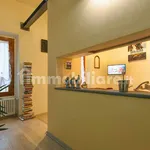 Rent 1 bedroom apartment of 40 m² in Florence