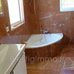 Rent 5 bedroom house of 250 m² in Vallauris