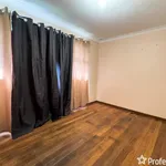 Rent 3 bedroom house of 5750 m² in  West Tamworth NSW 2340                        