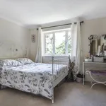 Rent 5 bedroom house in South East England