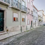 Rent 3 bedroom apartment of 65 m² in Lisbon