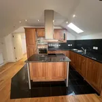 Rent 3 bedroom flat in Sandy