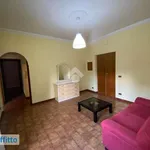 Affitto 4 camera appartamento di 74 m² in Genoa