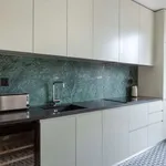 Rent 2 bedroom apartment of 92 m² in lisbon