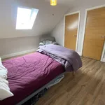 Rent 5 bedroom flat in Yorkshire And The Humber