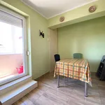 Rent 3 bedroom apartment of 2 m² in Oradea