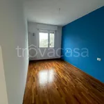 Affitto 4 camera appartamento di 98 m² in Bologna