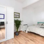 Rent 2 bedroom apartment of 45 m² in barcelona