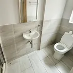 Rent 4 bedroom apartment in Wales