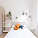 Rent a room in milan