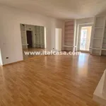 Rent 6 bedroom apartment of 180 m² in Crotone