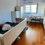 Rent 2 bedroom apartment of 80 m² in lisbon